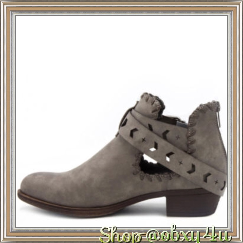 ⭐️HP⭐️Wrapped Booties❄️ - Picture 2 of 8